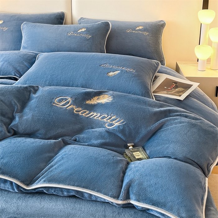 91家纺网 家纺一手货源 找家纺 （总）梦幻之城 2025新款牛奶绒刺绣款四件套-寐羽C款