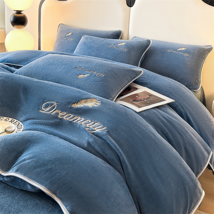 91家纺网 家纺一手货源 找家纺 （总）梦幻之城 2025新款牛奶绒刺绣款四件套-寐羽C款