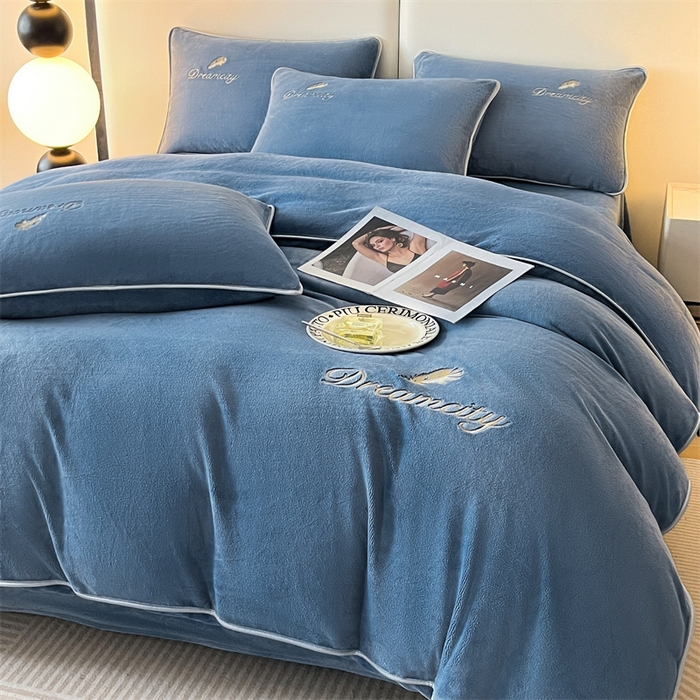 91家纺网 家纺一手货源 找家纺 （总）梦幻之城 2025新款牛奶绒刺绣款四件套-寐羽C款