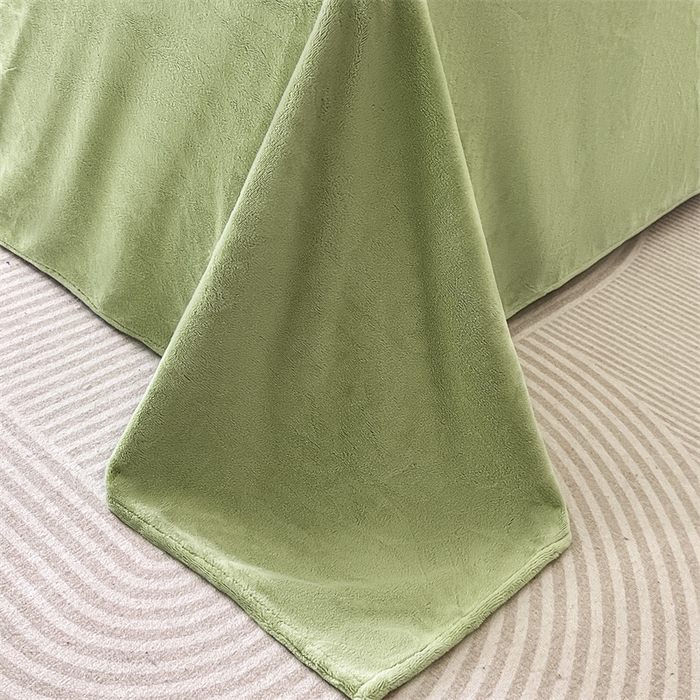 91家纺网 家纺一手货源 找家纺 梦幻之城 2025新款牛奶绒刺绣款四件套-寐羽C款 寐羽-月白绿