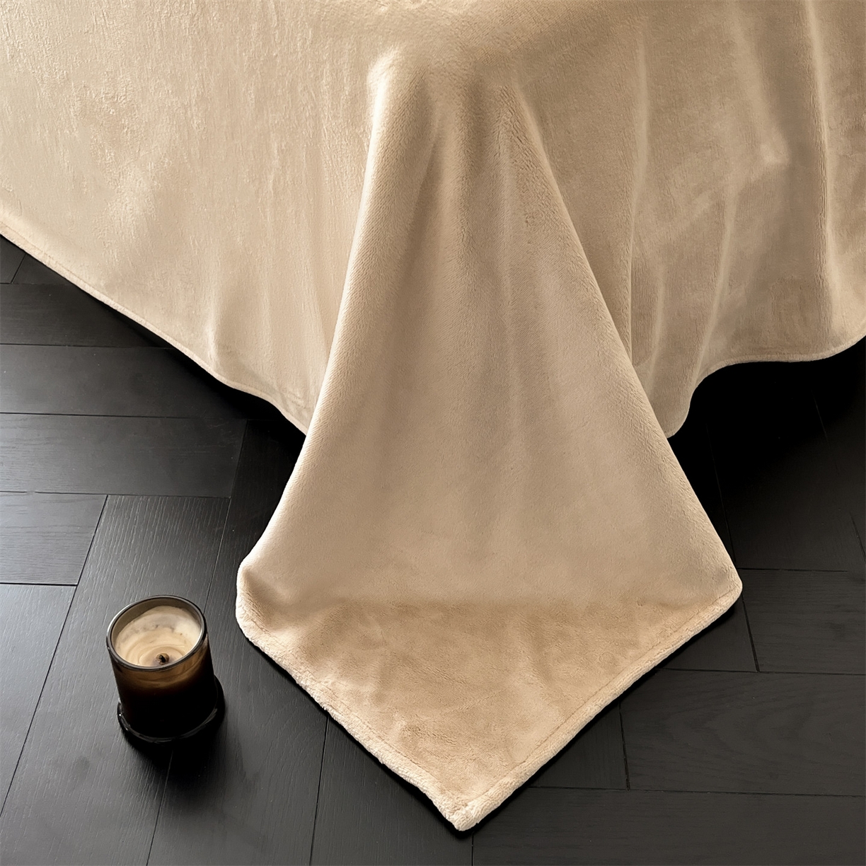 91家纺网 家纺一手货源 找家纺 梦幻之城 2025新款雕花牛奶绒系列四件套-丽娜 丽娜-香槟色