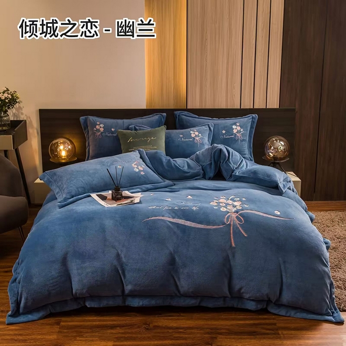 91家纺网 家纺一手货源 找家纺 （总）绒博士 2025新款270克牛奶绒双拼角刺绣宽边款四件套--维也纳系列