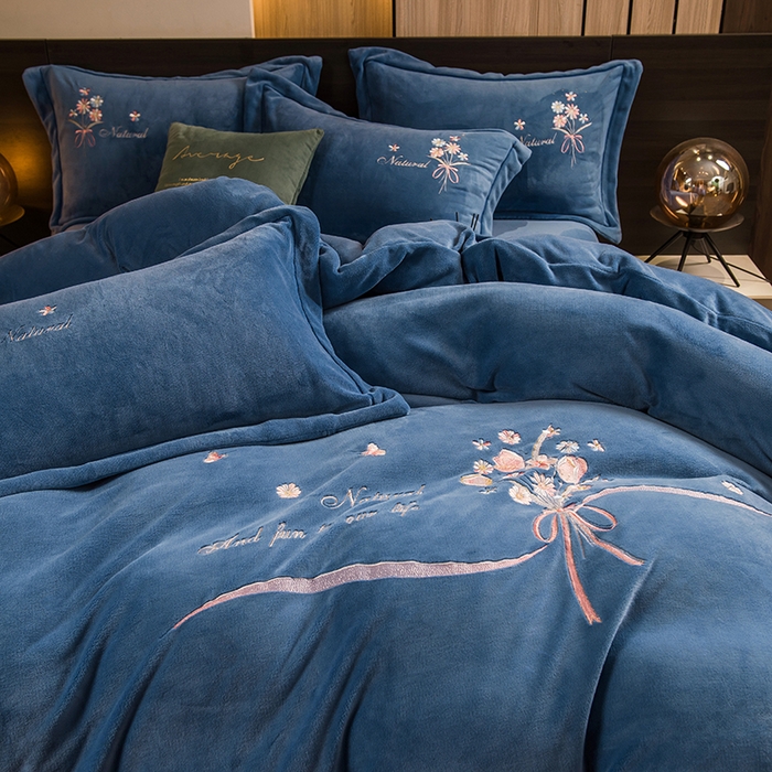 91家纺网 家纺一手货源 找家纺 （总）绒博士 2025新款220g高克重博士绒秋冬保暖四件套--倾城之恋