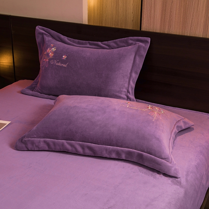 91家纺网 家纺一手货源 找家纺 绒博士 2025新款220g高克重博士绒秋冬保暖四件套--倾城之恋 倾城之恋   香芋紫