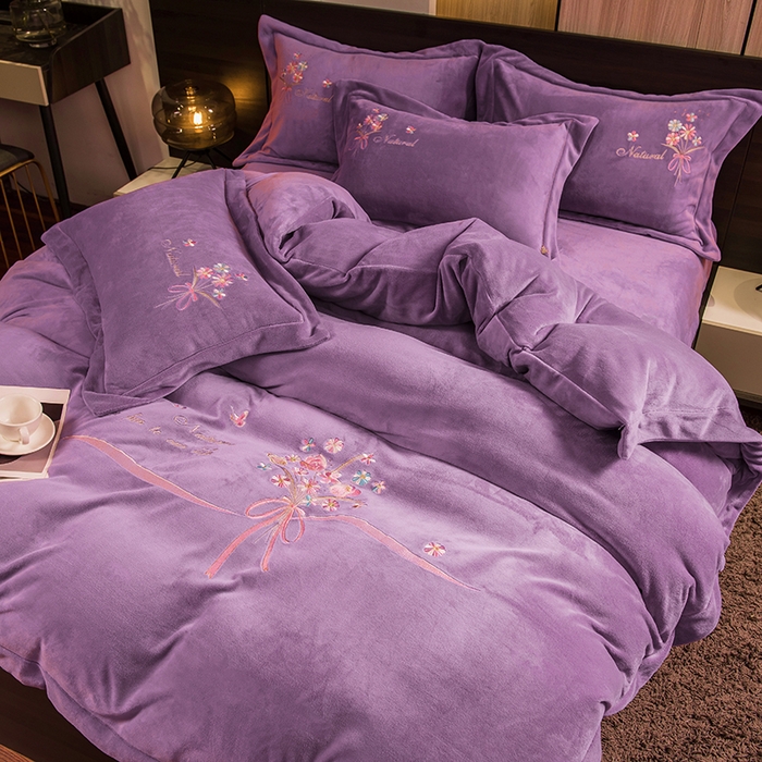 91家纺网 家纺一手货源 找家纺 绒博士 2025新款220g高克重博士绒秋冬保暖四件套--倾城之恋 倾城之恋   香芋紫