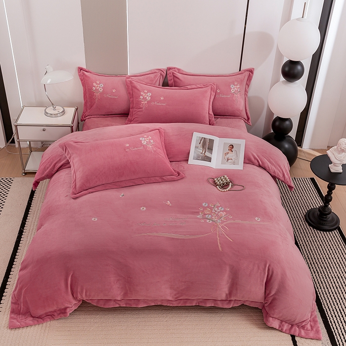 91家纺网 家纺一手货源 找家纺 绒博士 2025新款220g高克重博士绒秋冬保暖四件套--倾城之恋 倾城之恋-豆沙