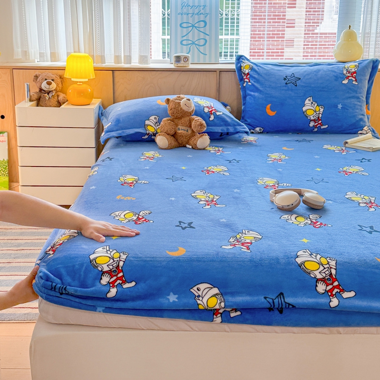 91家纺网 家纺一手货源 找家纺 （总）名兮-2025经典奥特曼-三丽鸥高克重印花牛奶绒床笠