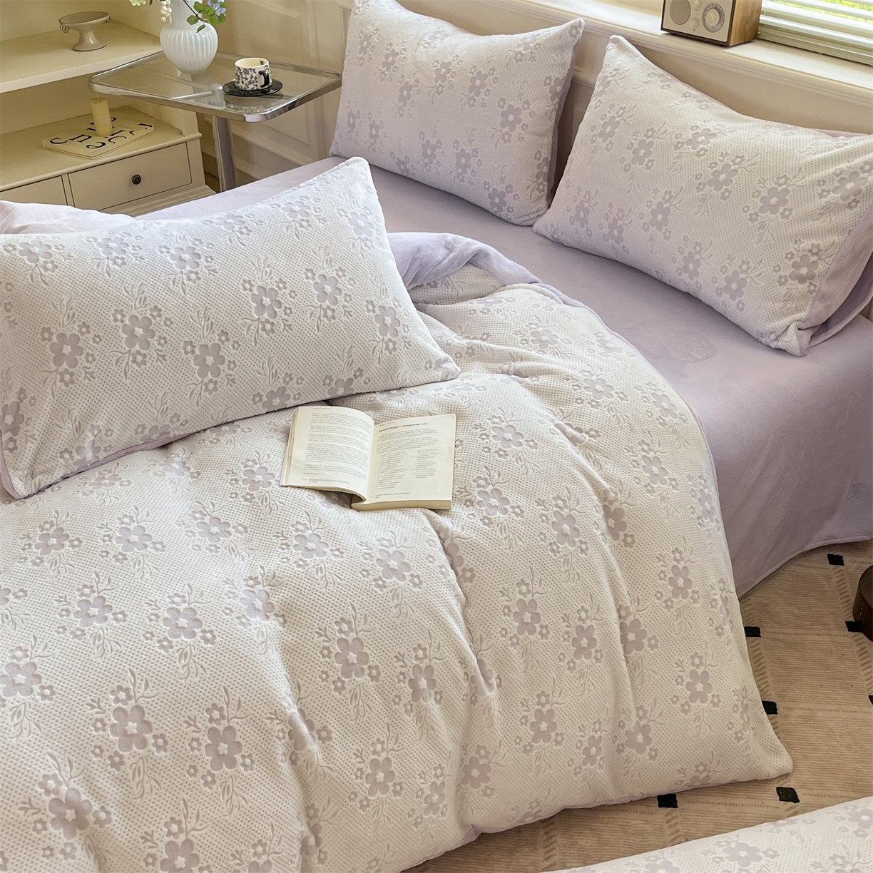 91家纺网 家纺一手货源 找家纺 （总）梦幻之城 2025新款雕花绒牛奶绒系列四件套-花琦