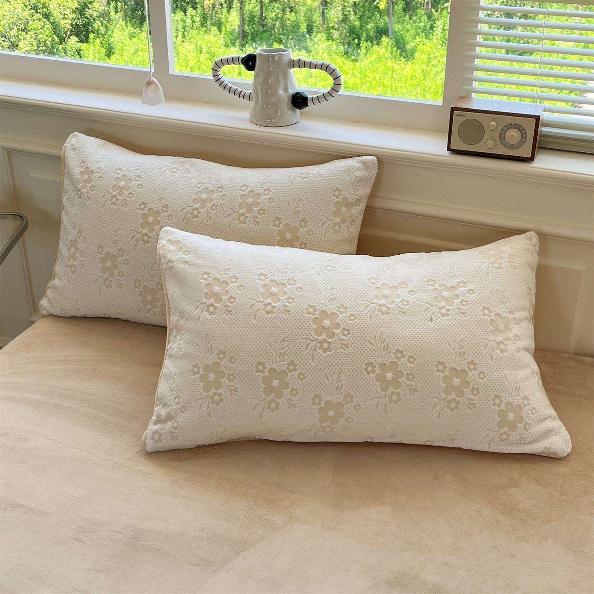 91家纺网 家纺一手货源 找家纺 梦幻之城 2025新款雕花绒牛奶绒系列四件套-花琦 花琦-香槟色