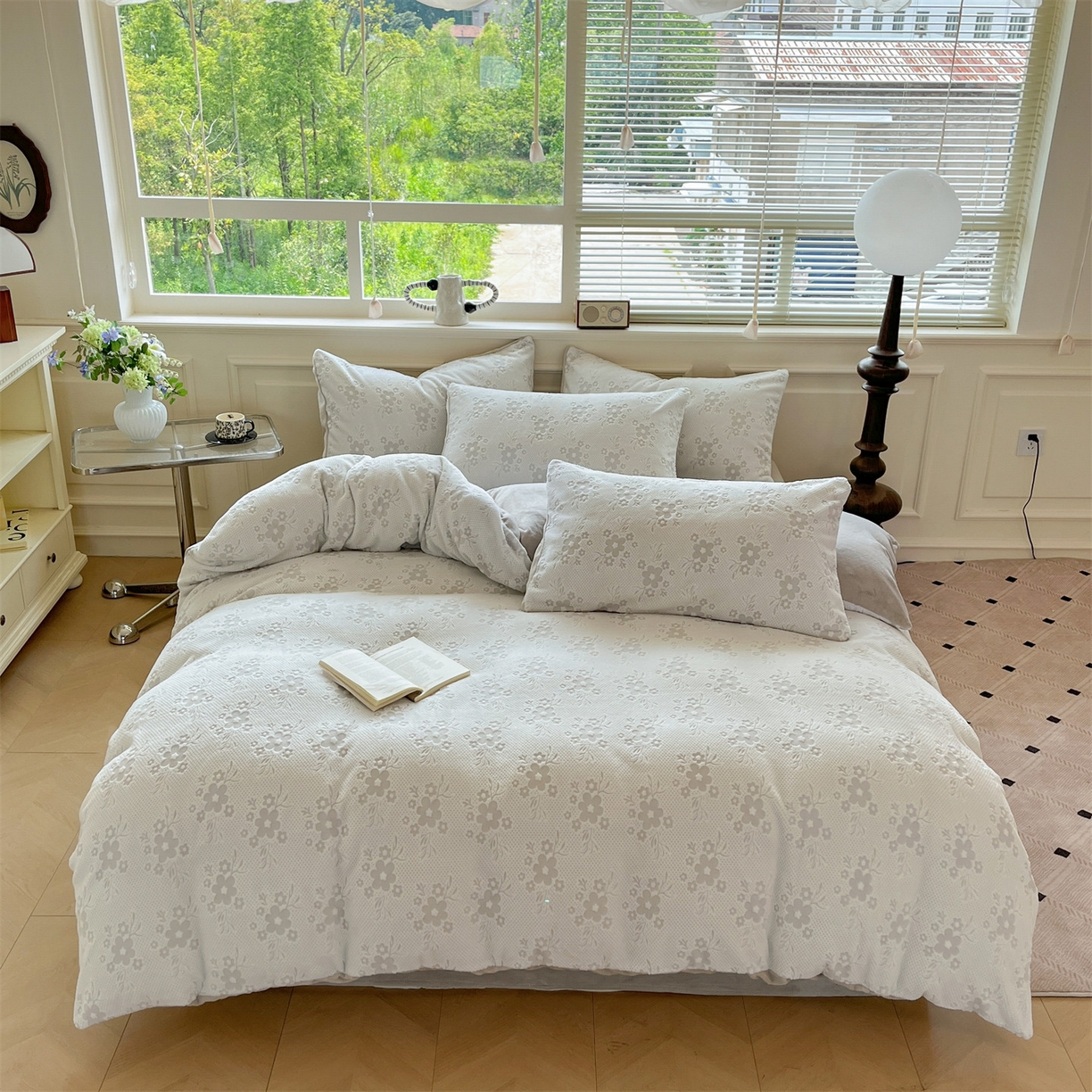 91家纺网 家纺一手货源 找家纺 梦幻之城 2025新款雕花绒牛奶绒系列四件套-花琦 花琦-香草灰