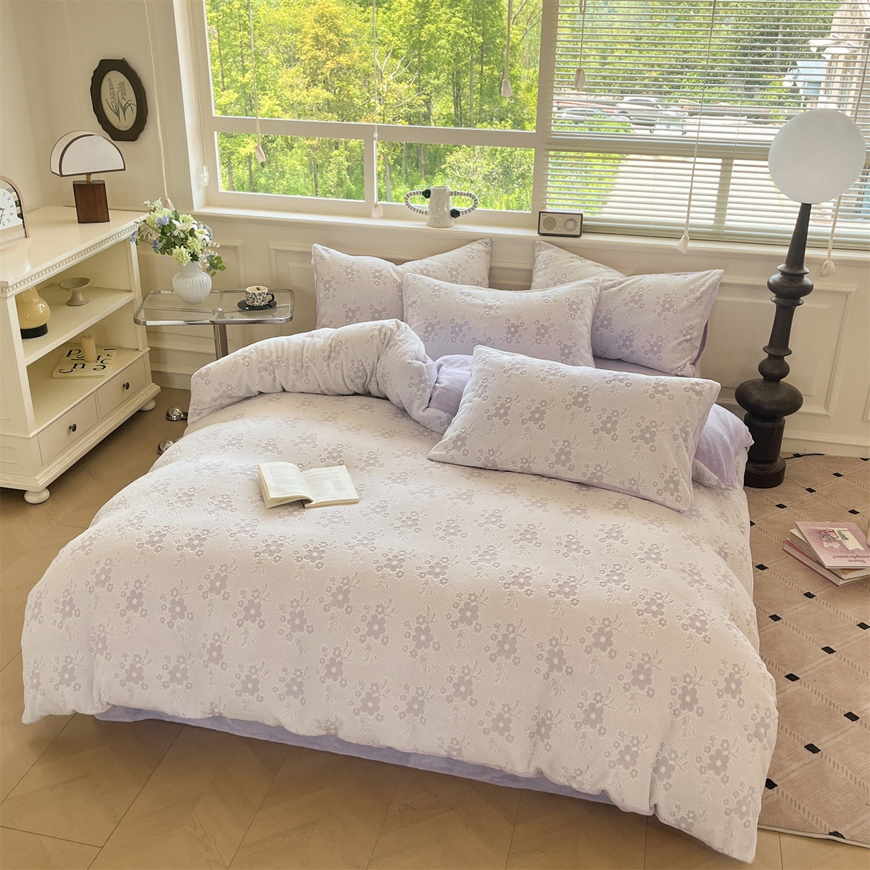 91家纺网 家纺一手货源 找家纺 梦幻之城 2025新款雕花绒牛奶绒系列四件套-花琦 花琦-丁香紫