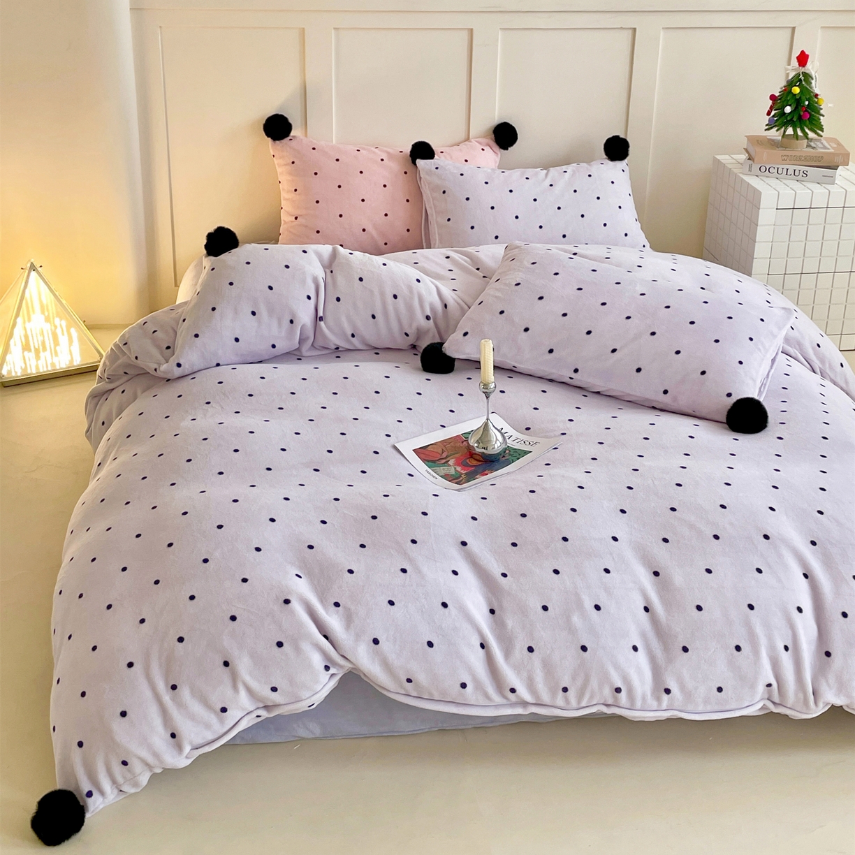 91家纺网 家纺一手货源 找家纺 丽涵家纺 2025秋冬新品混搭波点牛奶绒四件套-拍摄风格一 波点-紫色