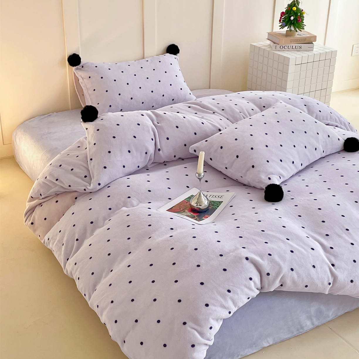 91家纺网 家纺一手货源 找家纺 丽涵家纺 2025秋冬新品混搭波点牛奶绒四件套-拍摄风格一 波点-紫色