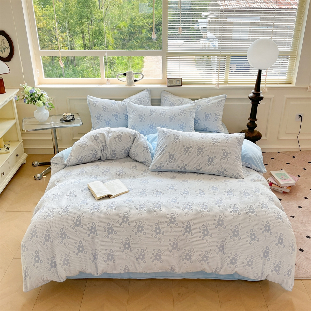 91家纺网 家纺一手货源 找家纺 梦幻之城 2025新款雕花绒牛奶绒系列四件套-花琦 花琦-天空蓝