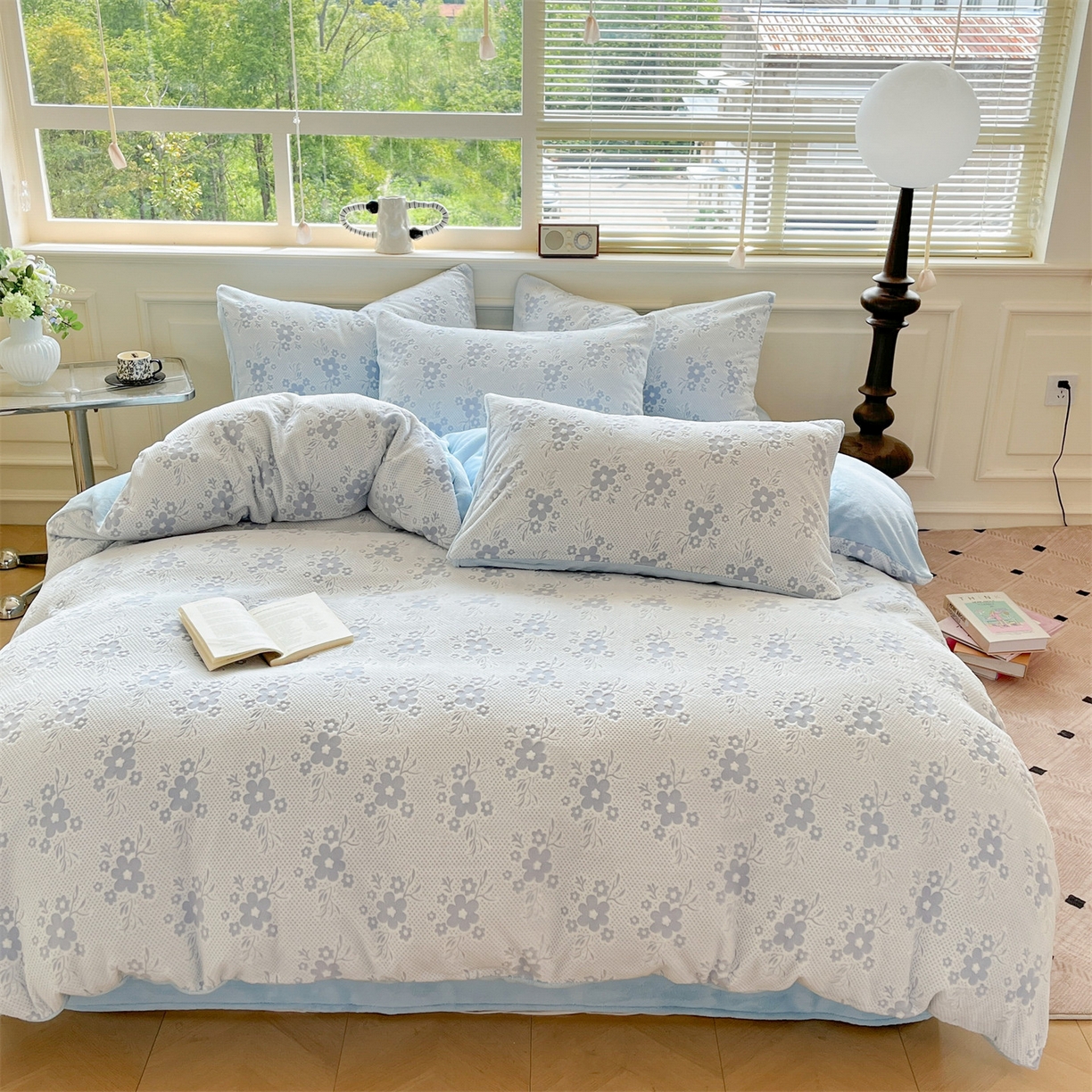 91家纺网 家纺一手货源 找家纺 梦幻之城 2025新款雕花绒牛奶绒系列四件套-花琦 花琦-天空蓝