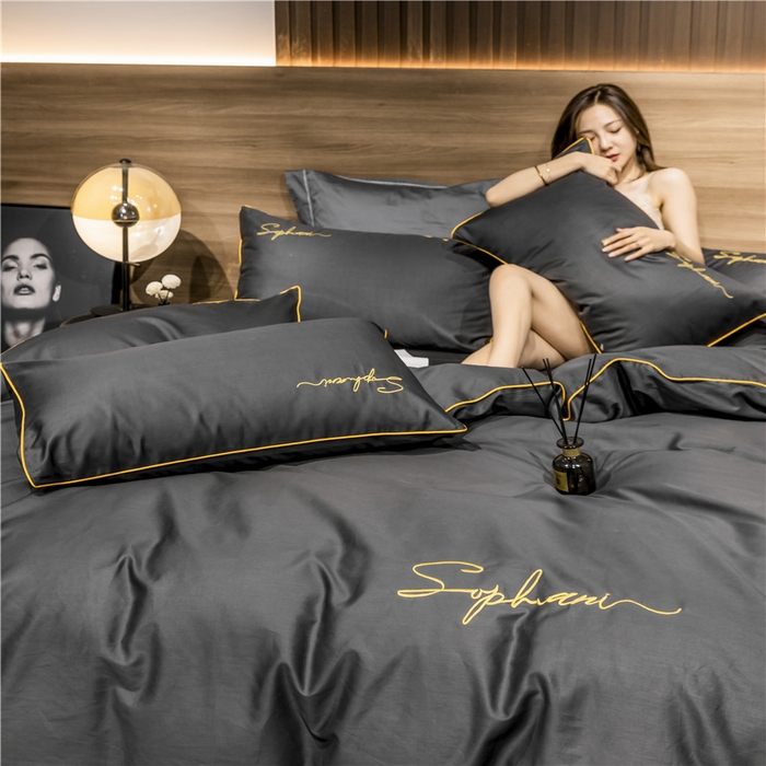 91家纺网 家纺一手货源 找家纺 小叮当家纺仓储工厂店 2025新款(热买家秀不断货)40s贡缎长绒棉纯棉字母款全棉四件套轻奢床上用品 绅士灰