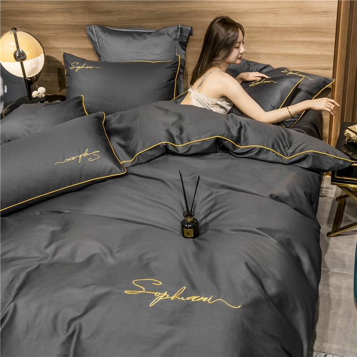 91家纺网 家纺一手货源 找家纺 小叮当家纺仓储工厂店 2025新款(热买家秀不断货)40s贡缎长绒棉纯棉字母款全棉四件套轻奢床上用品 绅士灰