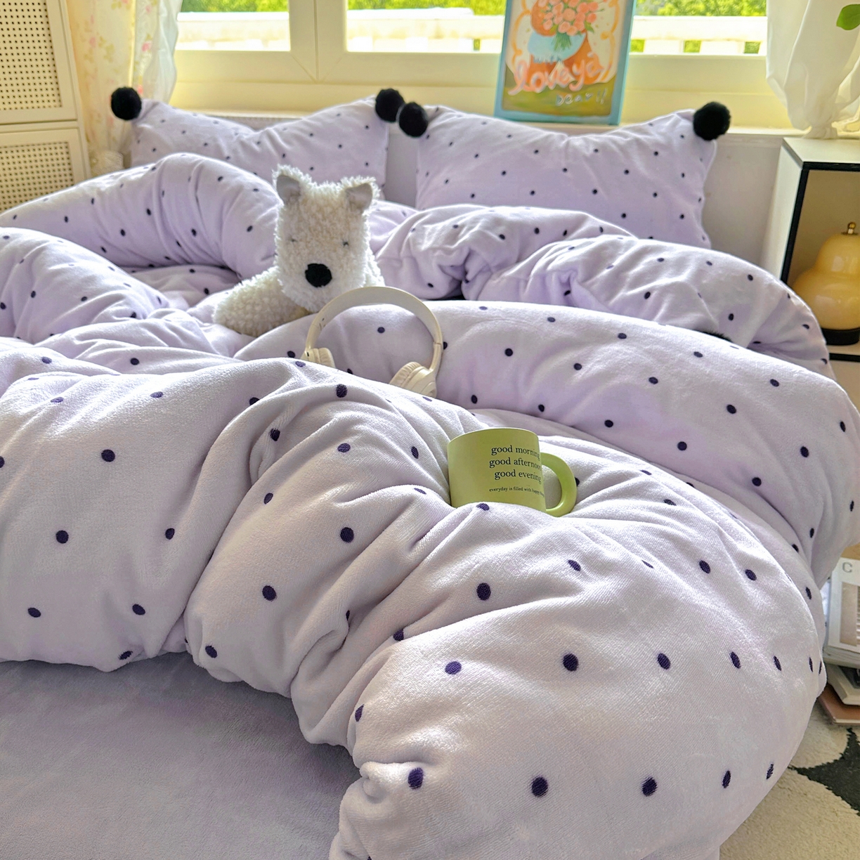 91家纺网 家纺一手货源 找家纺 丽涵家纺 2025秋冬新品混搭波点牛奶绒四件套三件套-拍摄风格二 波点-紫色