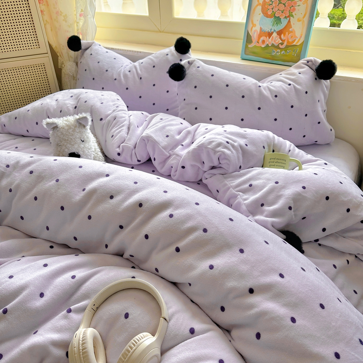 91家纺网 家纺一手货源 找家纺 丽涵家纺 2025秋冬新品混搭波点牛奶绒四件套三件套-拍摄风格二 波点-紫色