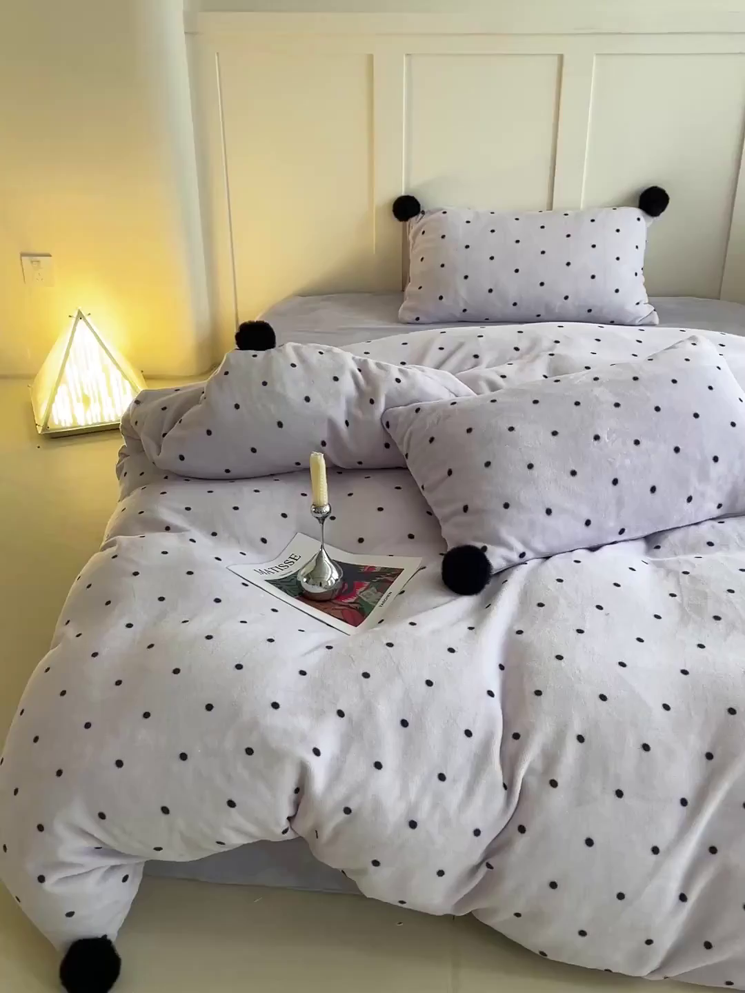 91家纺网 家纺一手货源 找家纺 丽涵家纺 2025秋冬新品混搭波点牛奶绒四件套-拍摄风格一 波点-紫色