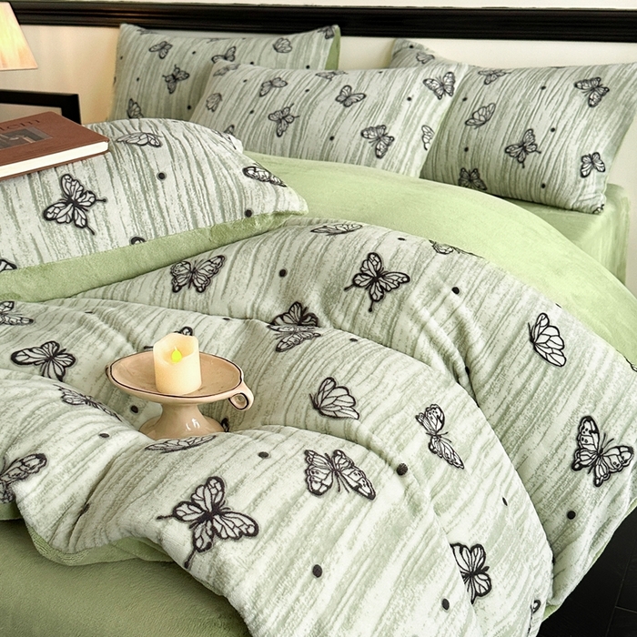 91家纺网 家纺一手货源 找家纺 （总）梦幻之城 2025新款雕花牛奶绒系列四件套-蝶缦