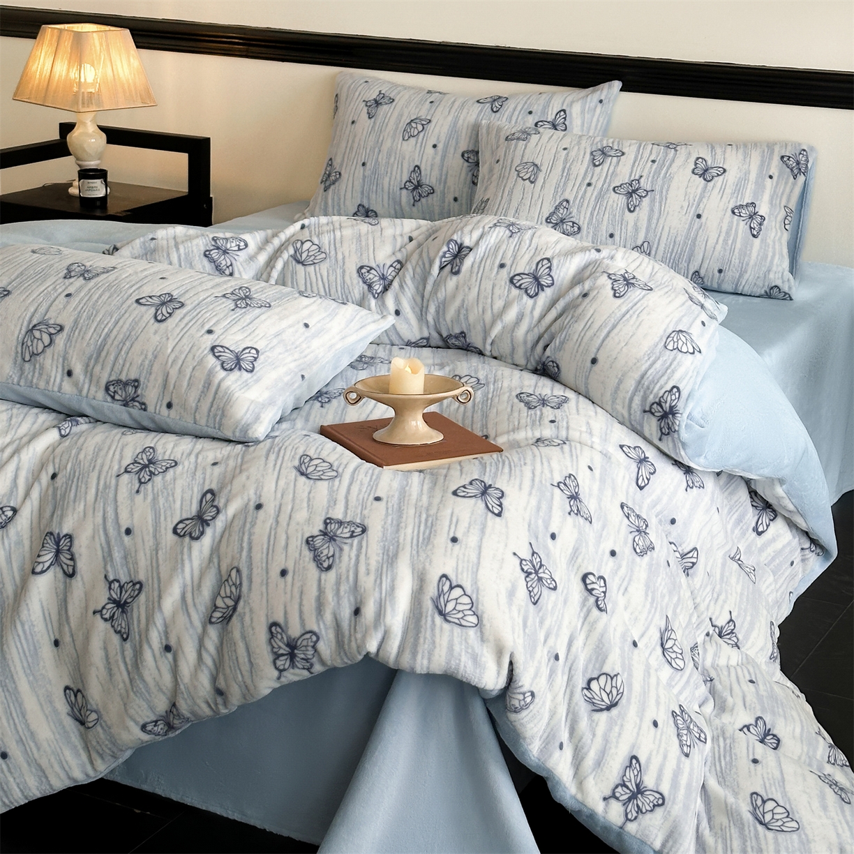 91家纺网 家纺一手货源 找家纺 （总）梦幻之城 2025新款雕花牛奶绒系列四件套-蝶缦