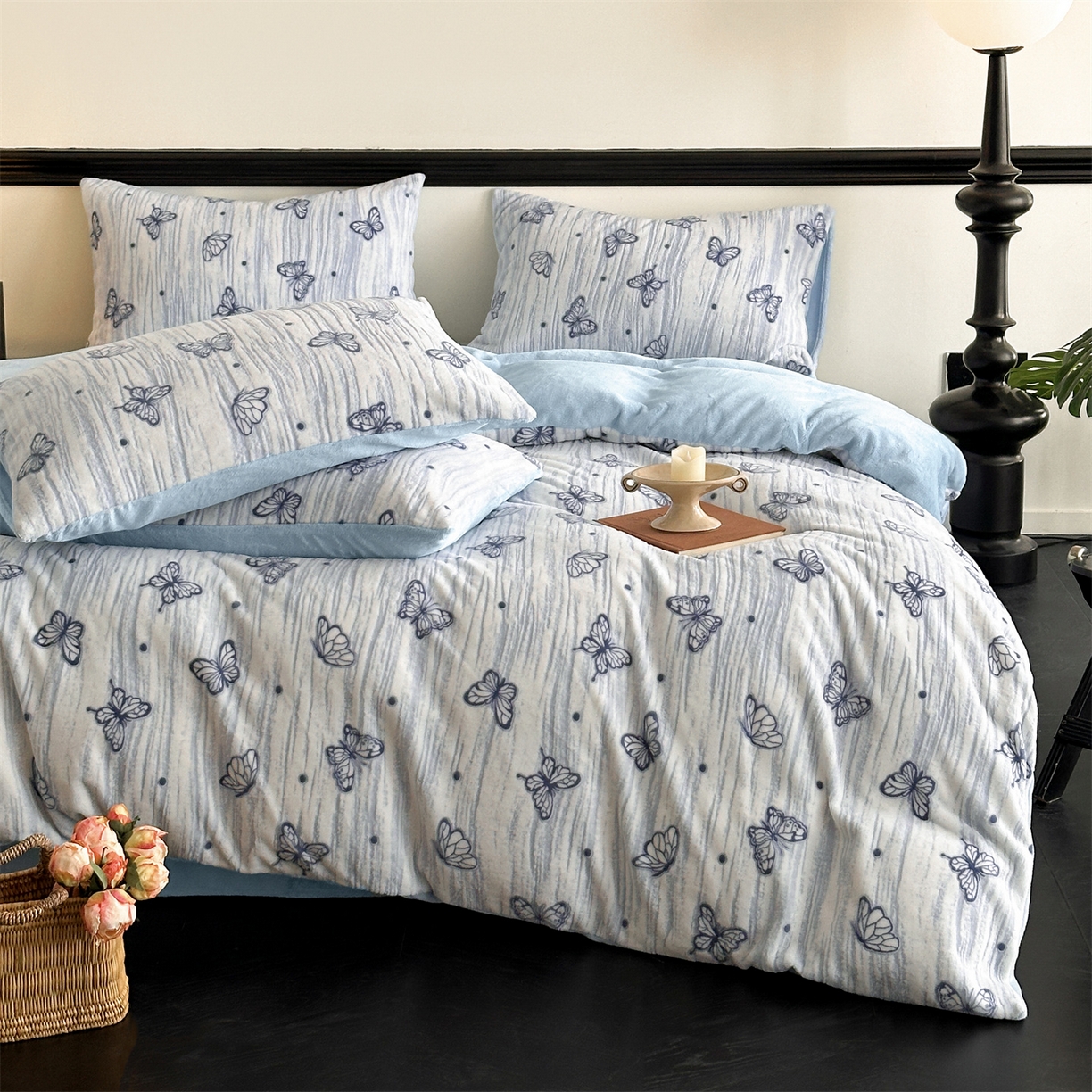 91家纺网 家纺一手货源 找家纺 （总）梦幻之城 2025新款雕花牛奶绒系列四件套-蝶缦