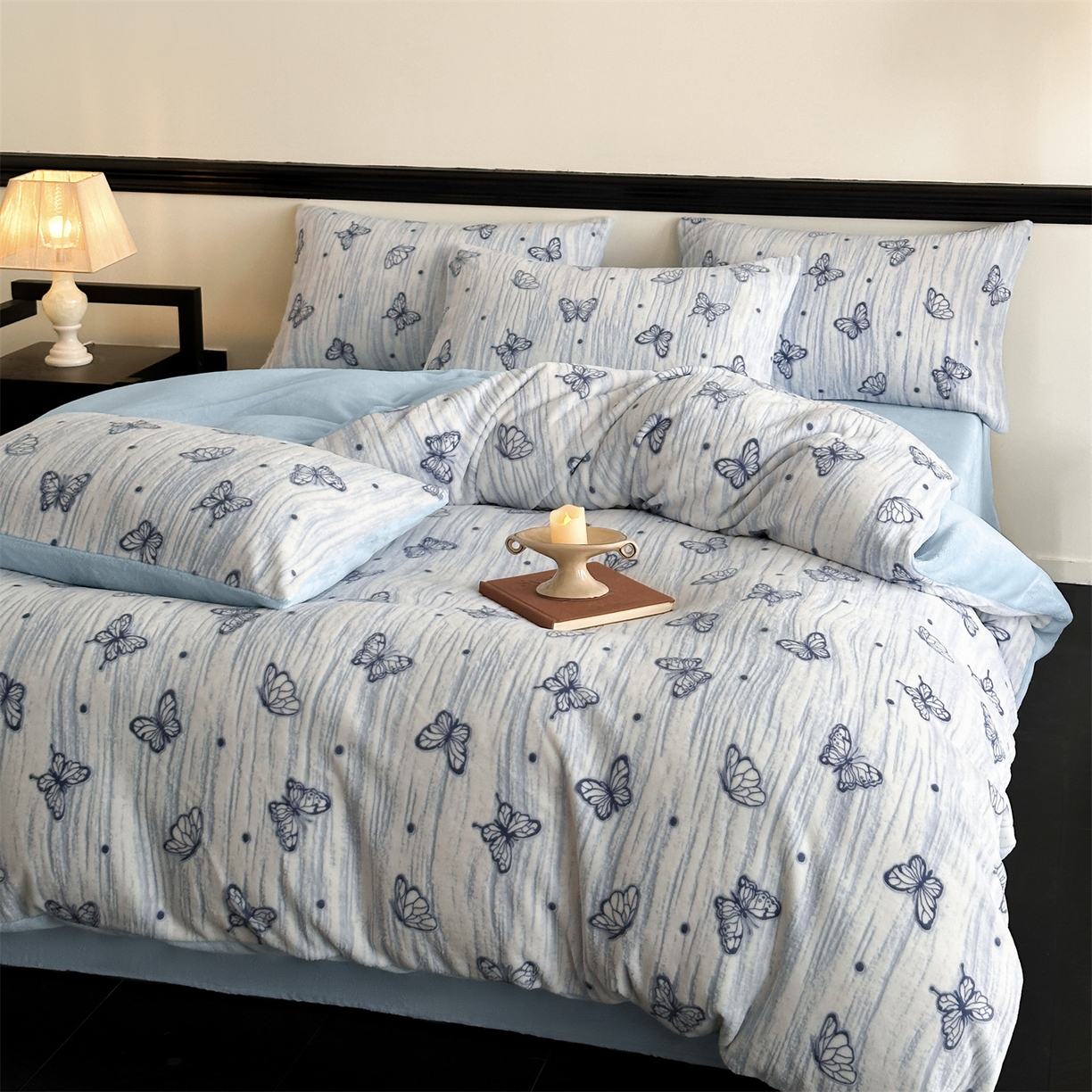 91家纺网 家纺一手货源 找家纺 （总）梦幻之城 2025新款雕花牛奶绒系列四件套-蝶缦