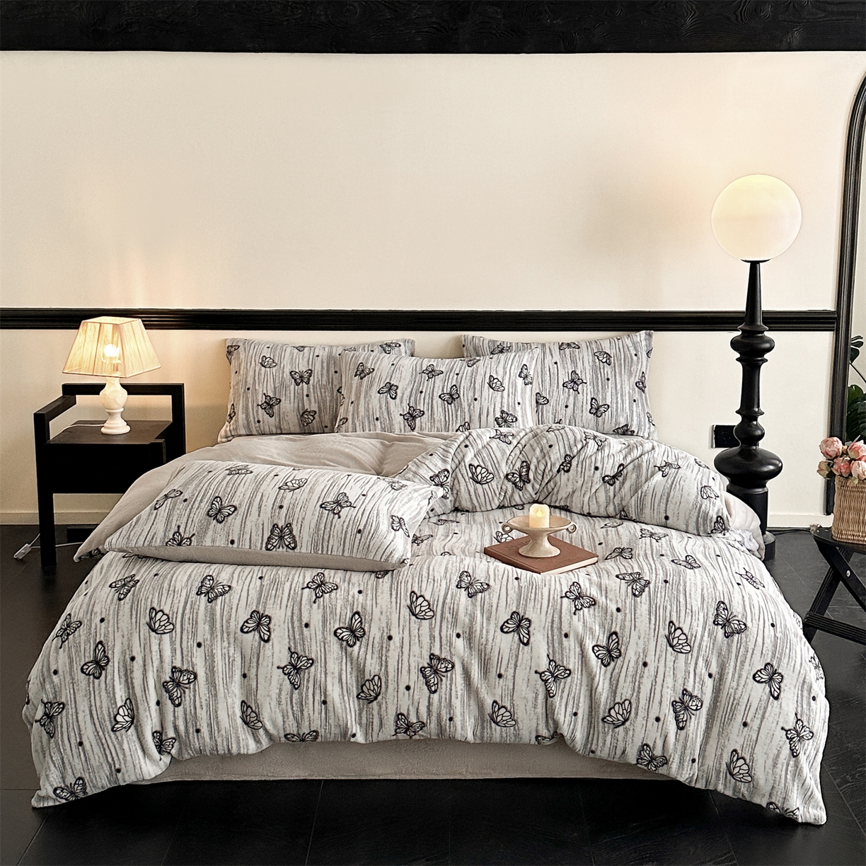 91家纺网 家纺一手货源 找家纺 梦幻之城 2025新款雕花牛奶绒系列四件套-蝶缦 蝶缦-香草灰