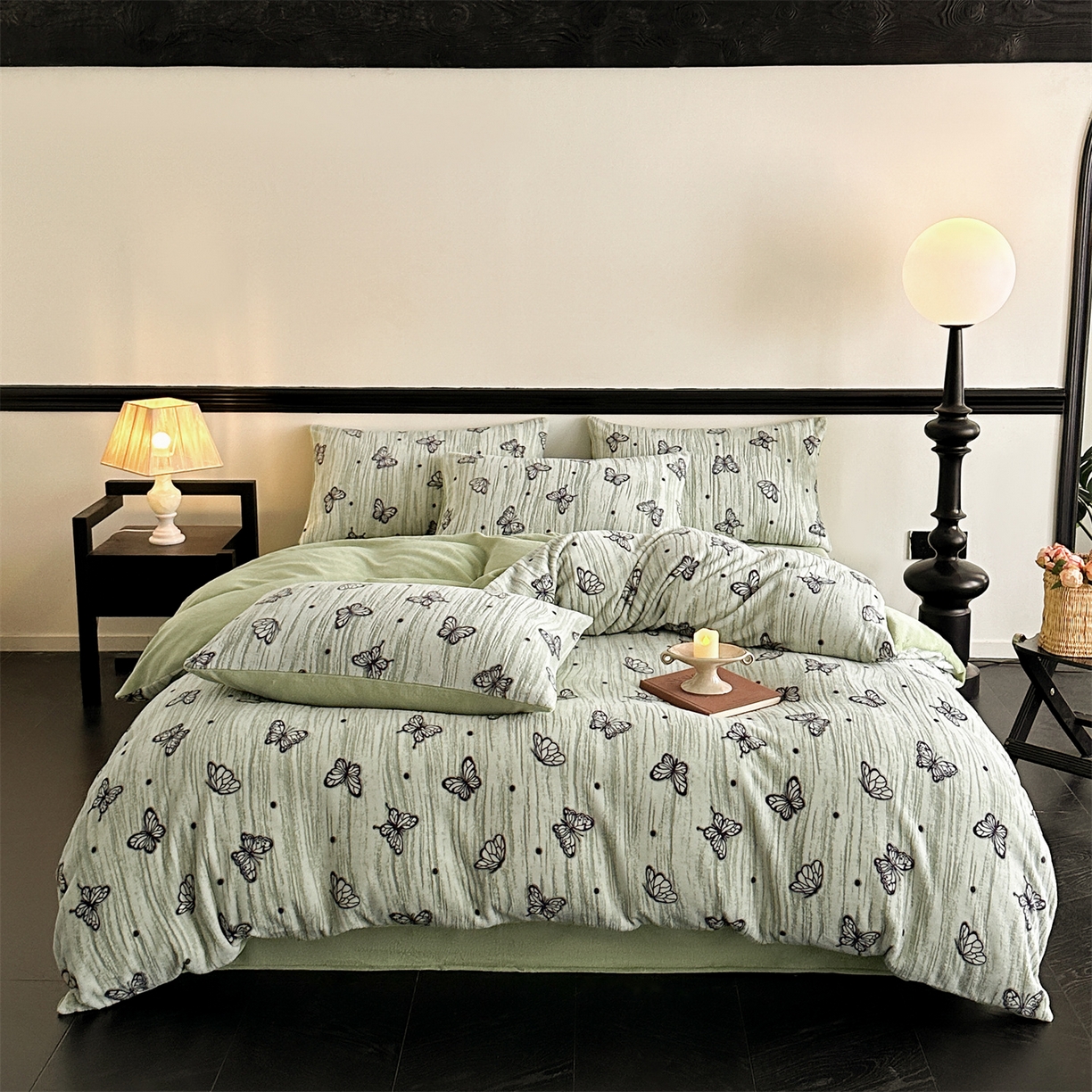 91家纺网 家纺一手货源 找家纺 梦幻之城 2025新款雕花牛奶绒系列四件套-蝶缦 蝶缦-月白绿