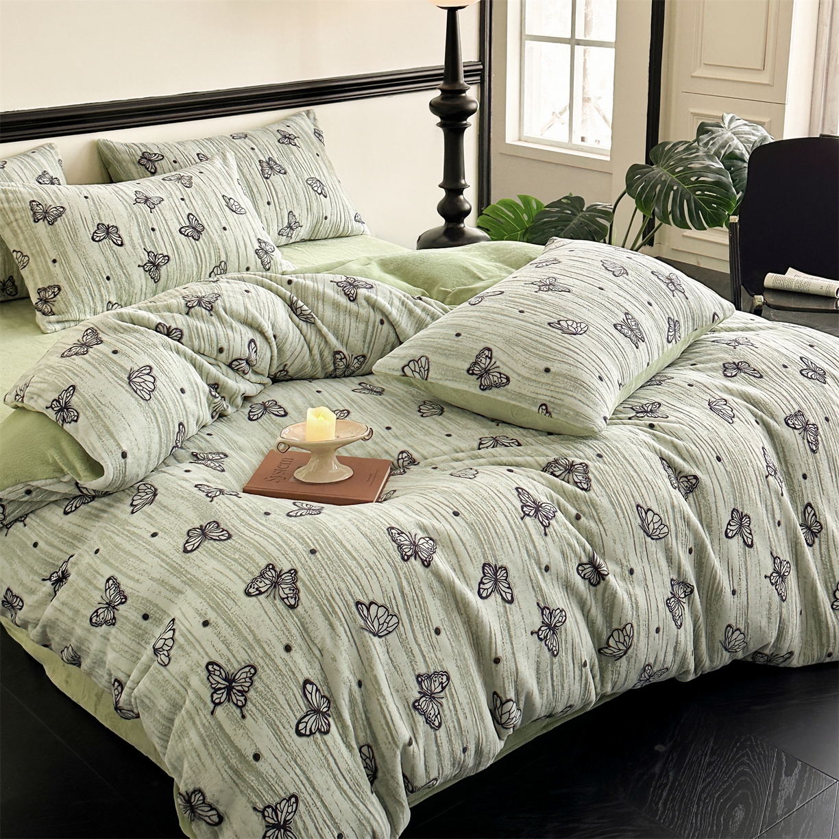 91家纺网 家纺一手货源 找家纺 梦幻之城 2025新款雕花牛奶绒系列四件套-蝶缦 蝶缦-月白绿