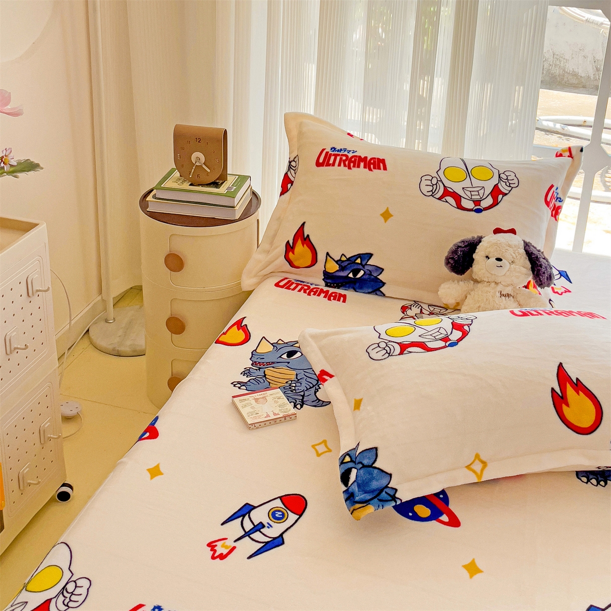 91家纺网 家纺一手货源 找家纺 名兮-2025经典奥特曼-三丽鸥高克重印花牛奶绒床笠 奥特超人