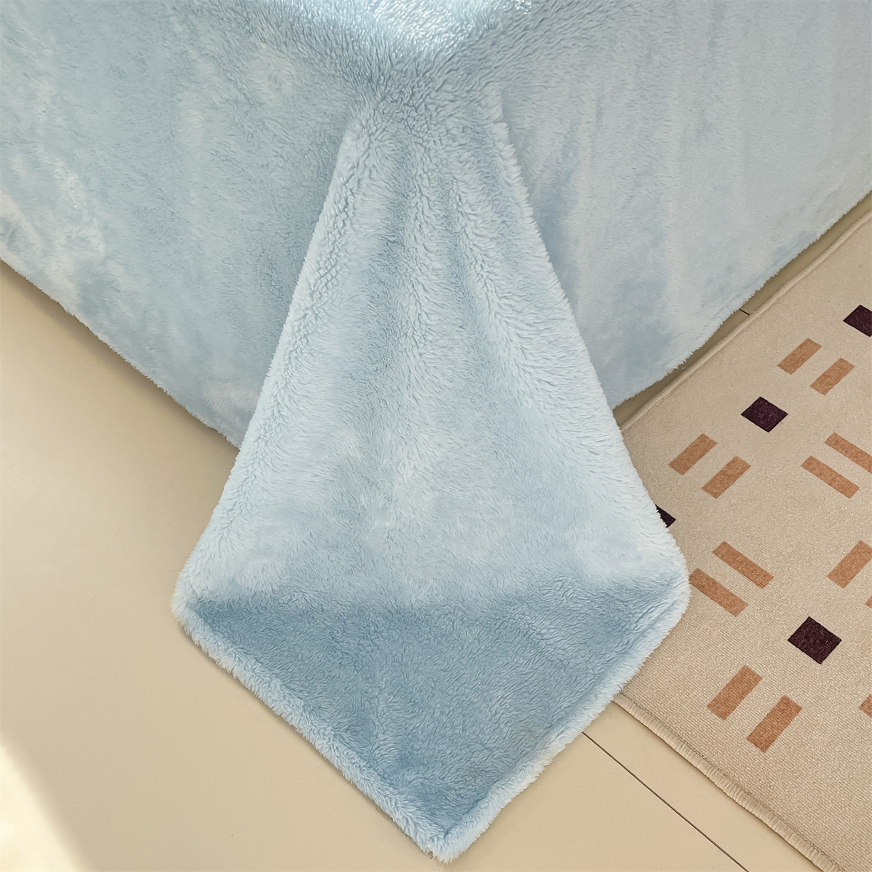 91家纺网 家纺一手货源 找家纺 梦幻之城 2025新款北极绒绣花系列四件套-萌宠 萌宠-婴儿蓝