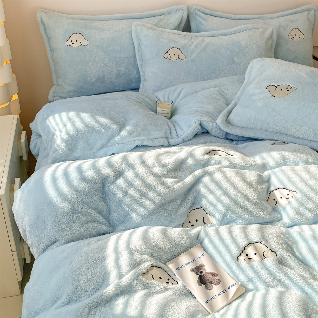 梦幻之城 2025新款北极绒绣花系列四件套-萌宠 萌宠-婴儿蓝