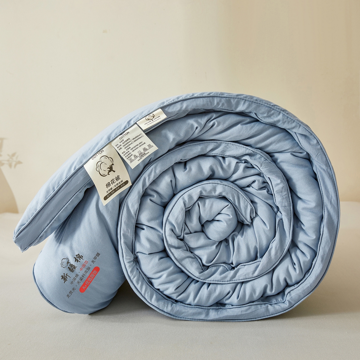91家纺网 家纺一手货源 找家纺 逸居家纺 2025新款A类立体新疆棉花被子被芯 立体棉花被 雾蓝