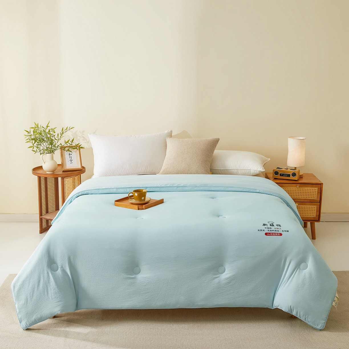 91家纺网 家纺一手货源 找家纺 逸居家纺 2025新款A类立体新疆棉花被子被芯 立体棉花被 纯净蓝