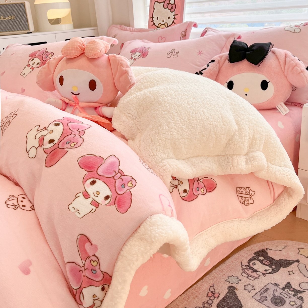 91家纺网 家纺一手货源 找家纺 （总）暮思家居 2025新款三丽鸥正版授权少女可爱卡通加厚牛奶绒羊羔绒毛毯多功能四季毛毯四件套