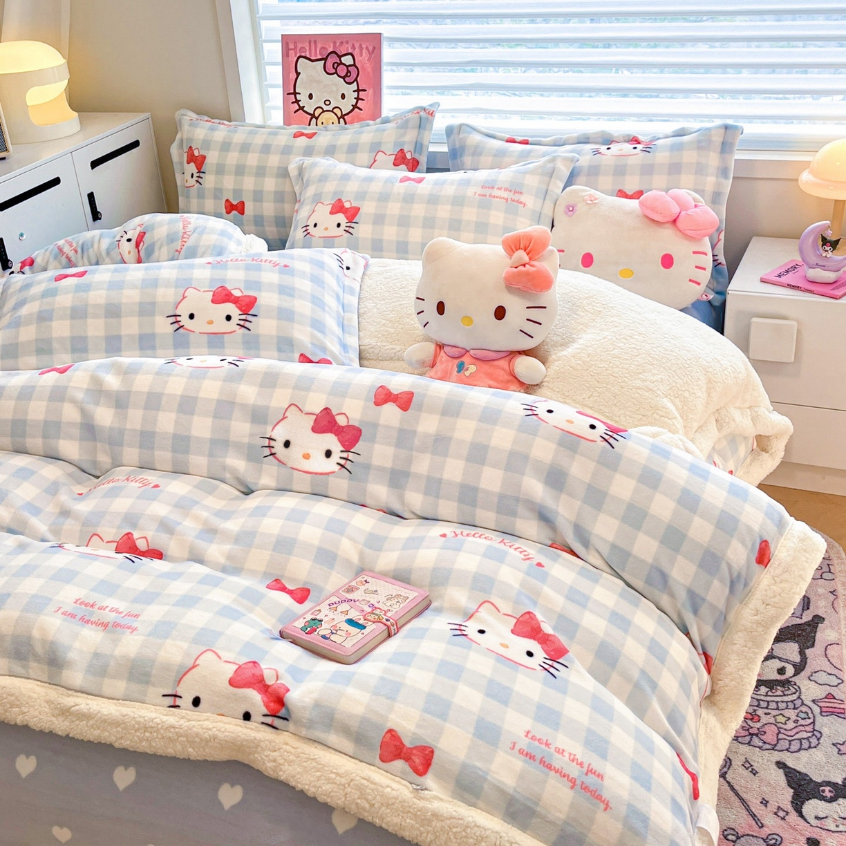 91家纺网 家纺一手货源 找家纺 暮思家居 2025新款三丽鸥正版授权少女可爱卡通加厚牛奶绒羊羔绒毛毯多功能四季毛毯四件套 羊羔绒-乖巧KT