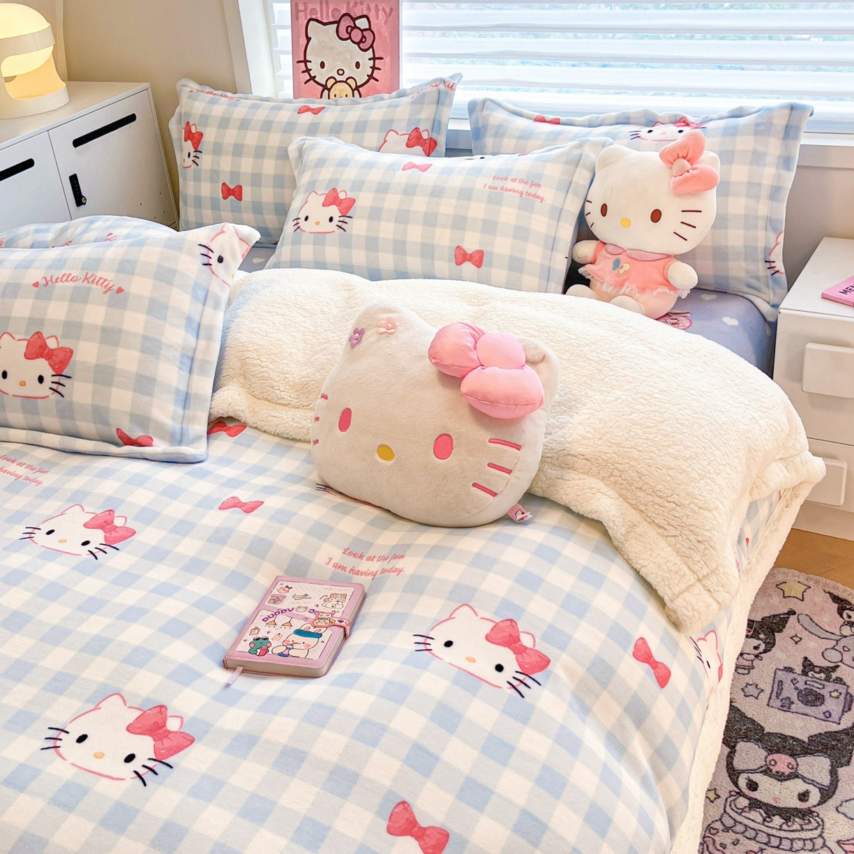 91家纺网 家纺一手货源 找家纺 暮思家居 2025新款三丽鸥正版授权少女可爱卡通加厚牛奶绒羊羔绒毛毯多功能四季毛毯四件套 羊羔绒-乖巧KT