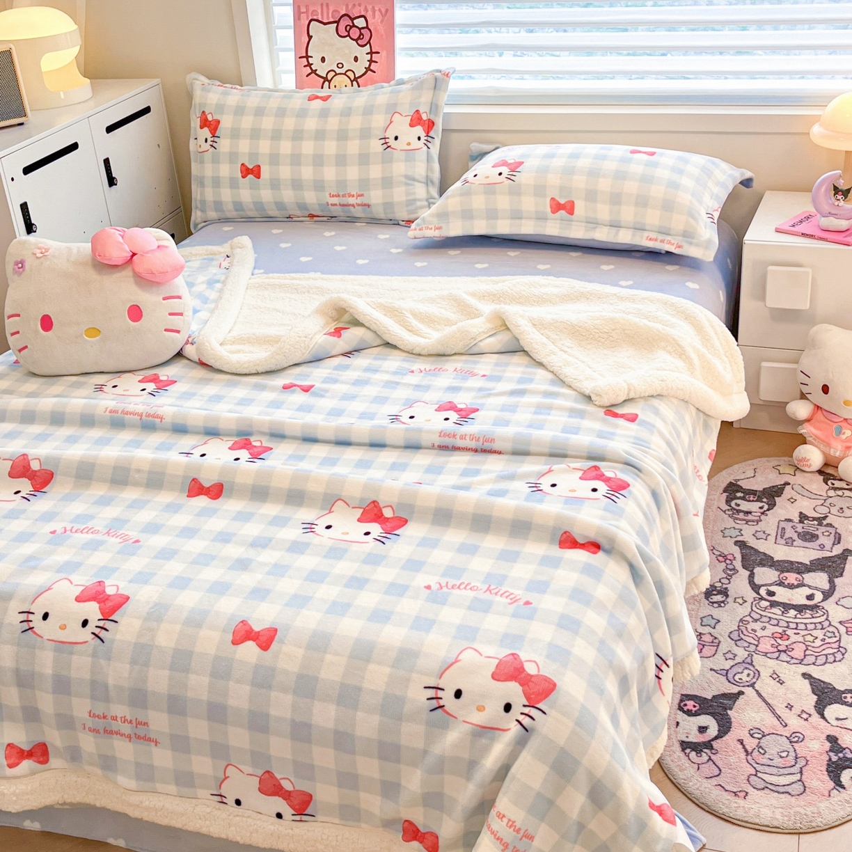 91家纺网 家纺一手货源 找家纺 暮思家居 2025新款三丽鸥正版授权少女可爱卡通加厚牛奶绒羊羔绒毛毯多功能四季毛毯四件套 羊羔绒-乖巧KT