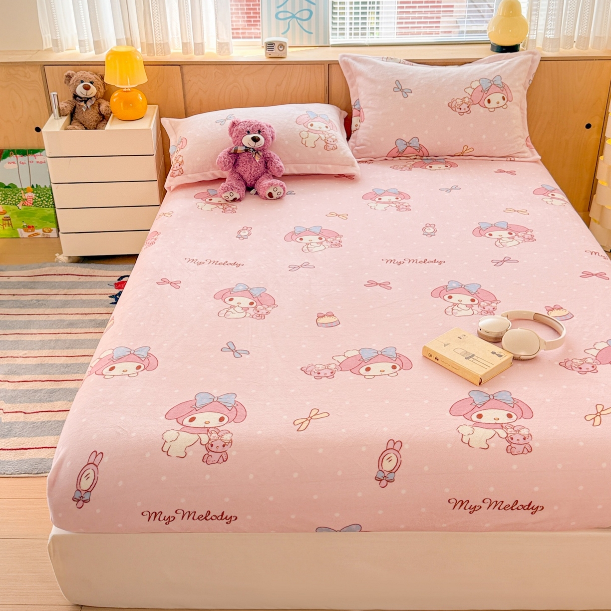 91家纺网 家纺一手货源 找家纺 名兮-2025经典奥特曼-三丽鸥高克重印花牛奶绒床笠 点点美乐蒂