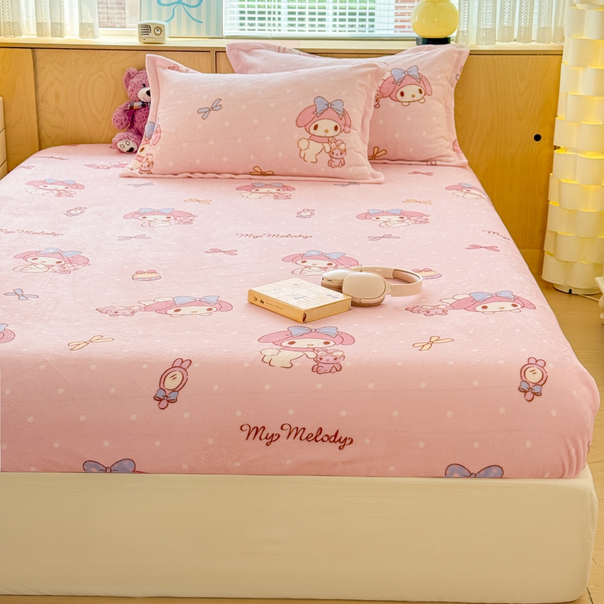 91家纺网 家纺一手货源 找家纺 名兮-2025经典奥特曼-三丽鸥高克重印花牛奶绒床笠 点点美乐蒂