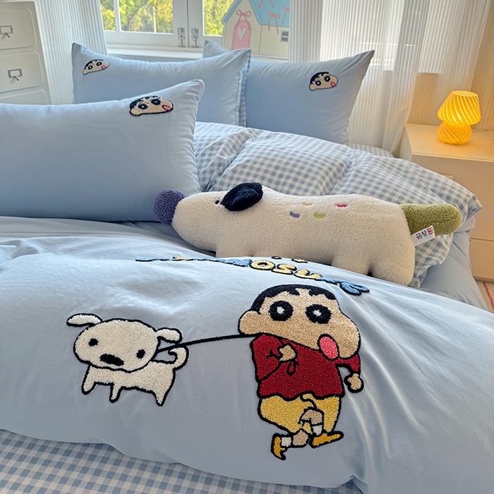 91家纺网 家纺一手货源 找家纺 沃朴家居 2025新款萌趣水洗棉毛巾绣四件套 调皮小新