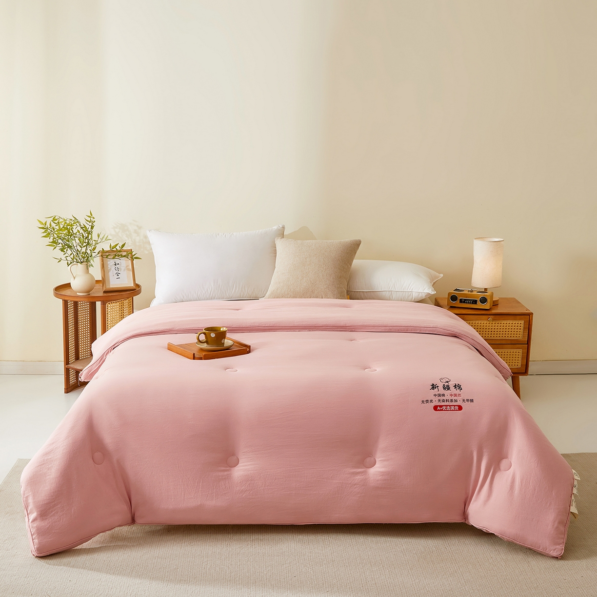 91家纺网 家纺一手货源 找家纺 逸居家纺 2025新款A类立体新疆棉花被子被芯 立体棉花被 温柔粉