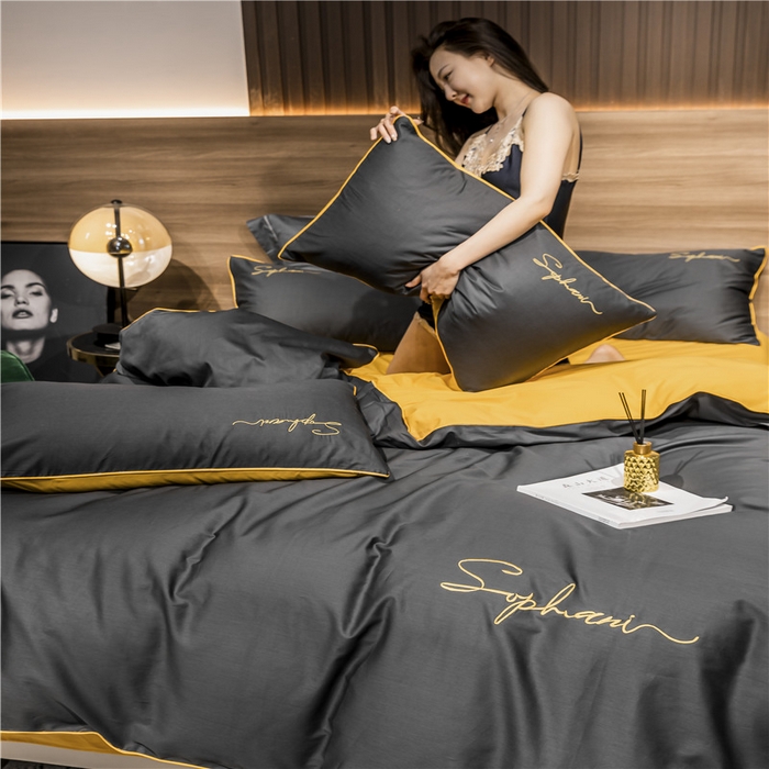 小叮当家纺仓储工厂店 2025新款(热买家秀不断货)40s贡缎长绒棉纯棉字母款全棉四件套轻奢床上用品 深灰姜黄