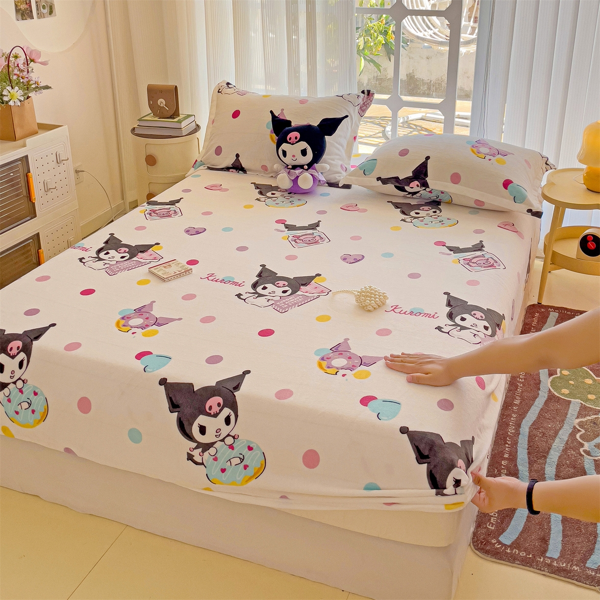 91家纺网 家纺一手货源 找家纺 名兮-2025经典奥特曼-三丽鸥高克重印花牛奶绒床笠 多彩库洛米