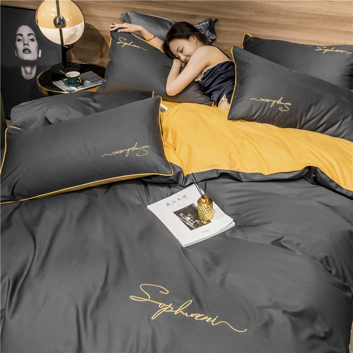 91家纺网 家纺一手货源 找家纺 小叮当家纺仓储工厂店 2025新款(热买家秀不断货)40s贡缎长绒棉纯棉字母款全棉四件套轻奢床上用品 深灰姜黄