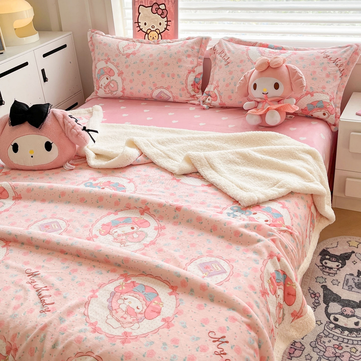 91家纺网 家纺一手货源 找家纺 暮思家居 2025新款三丽鸥正版授权少女可爱卡通加厚牛奶绒羊羔绒毛毯多功能四季毛毯四件套 羊羔绒-花花美乐蒂