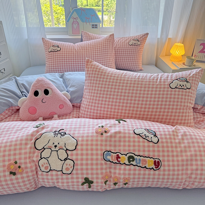 91家纺网 家纺一手货源 找家纺 沃朴家居 2025新款萌趣水洗棉毛巾绣四件套 开心狗狗