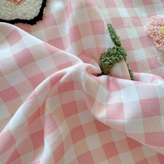 91家纺网 家纺一手货源 找家纺 沃朴家居 2025新款萌趣水洗棉毛巾绣四件套 开心狗狗